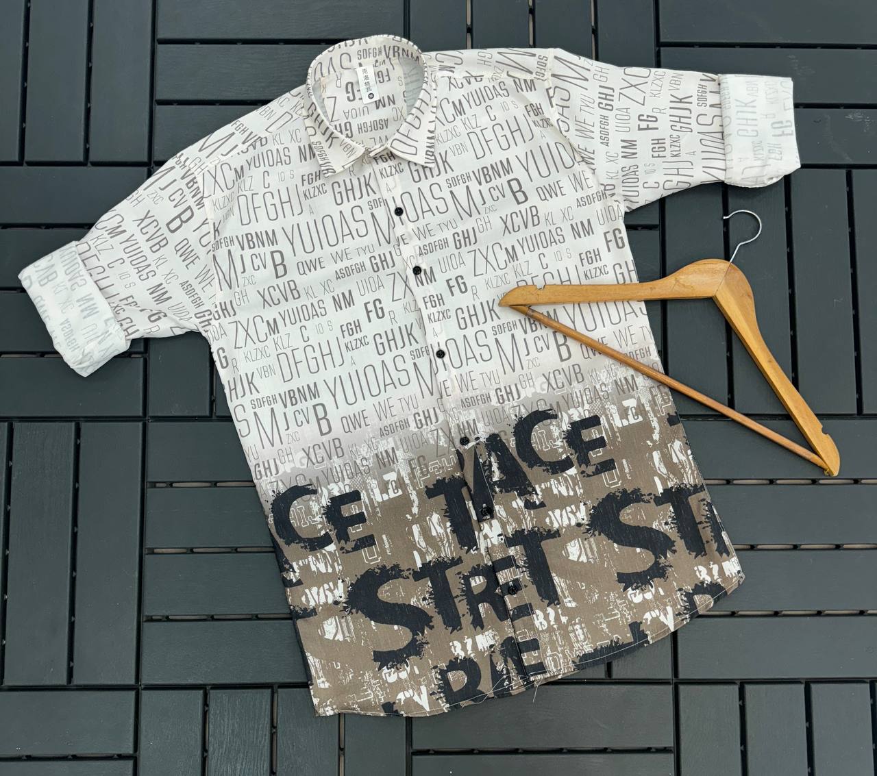 Men’s Urban Street-Style Alphabet Print Cotton Lilen Shirt